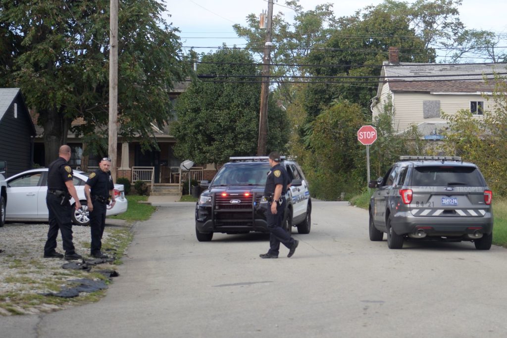 Uniontown police looking for multiple suspects in daylight shooting